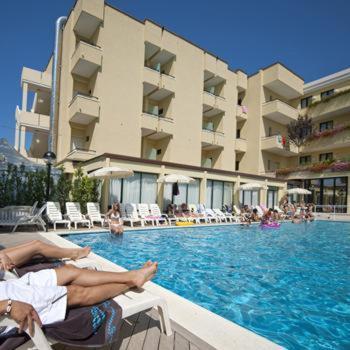 Park Hotel Kursaal Misano Adriatico Buitenkant foto
