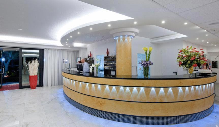 Park Hotel Kursaal Misano Adriatico Buitenkant foto