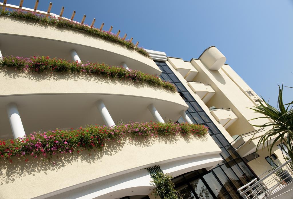 Park Hotel Kursaal Misano Adriatico Buitenkant foto
