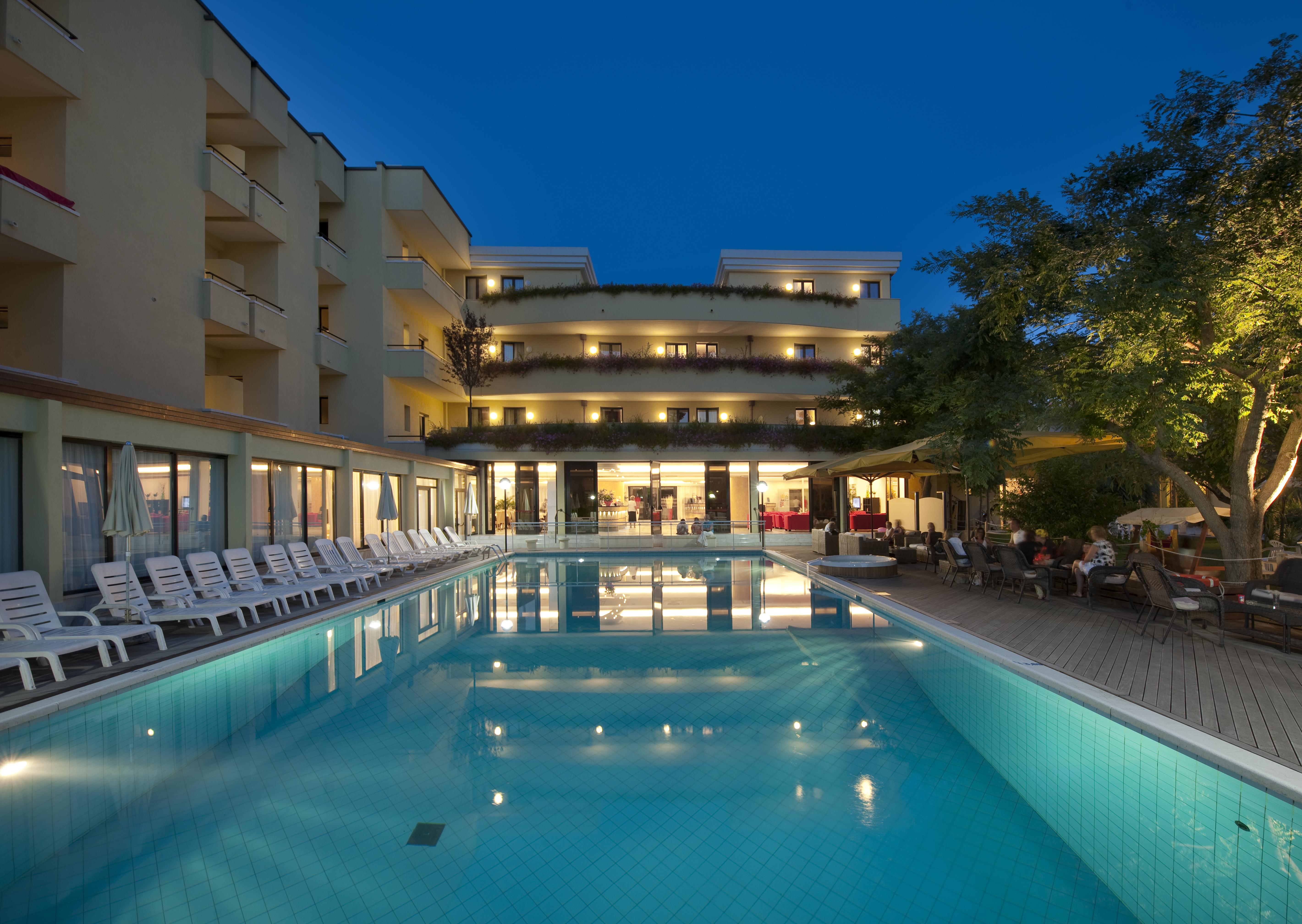 Park Hotel Kursaal Misano Adriatico Buitenkant foto